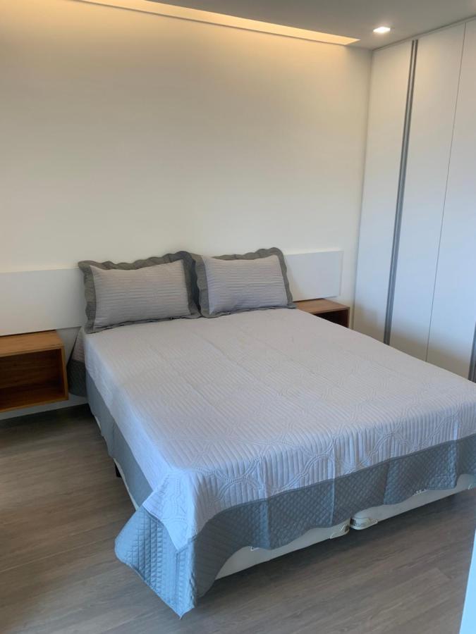 Flat Com 65 Metros; Sala; Duas Suites; Cozinha Recem-Reformado Rio de Janeiro Exterior photo