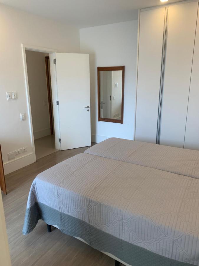 Flat Com 65 Metros; Sala; Duas Suites; Cozinha Recem-Reformado Rio de Janeiro Exterior photo