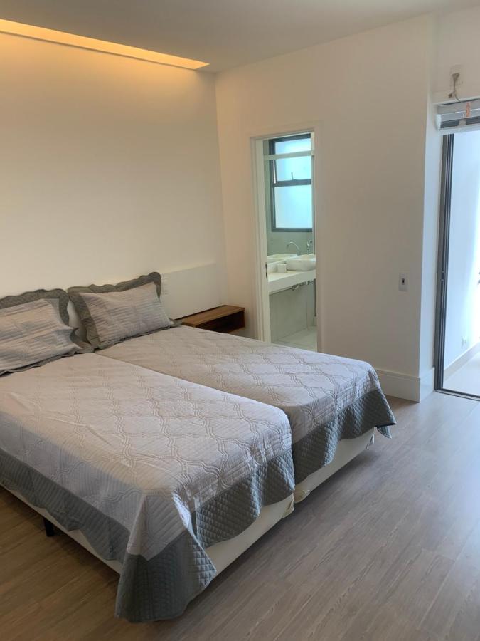 Flat Com 65 Metros; Sala; Duas Suites; Cozinha Recem-Reformado Rio de Janeiro Exterior photo