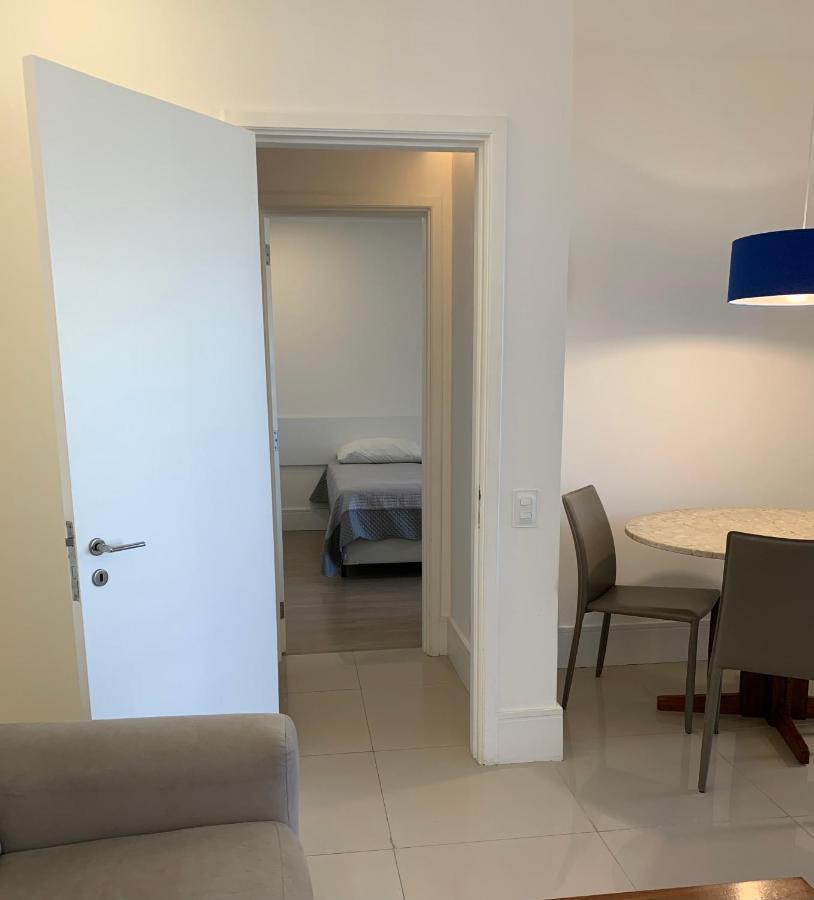 Flat Com 65 Metros; Sala; Duas Suites; Cozinha Recem-Reformado Rio de Janeiro Exterior photo